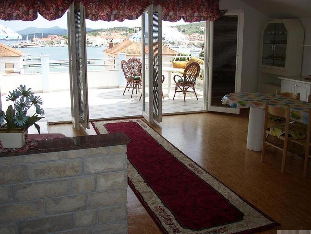 Apartment In Kukljica With Sea View, Terrace, Air Conditioning, Wi-Fi מראה חיצוני תמונה