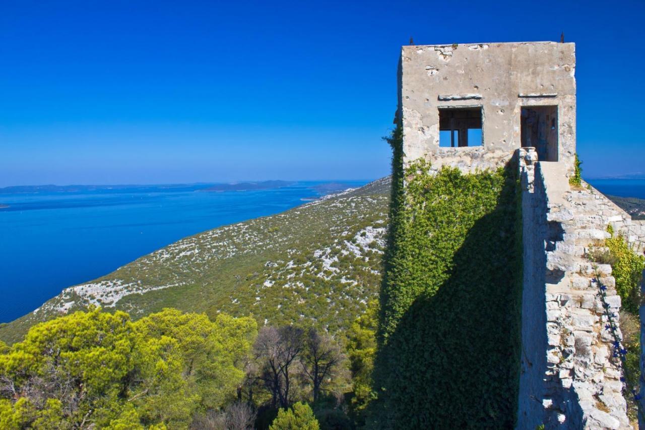 Apartment In Kukljica With Sea View, Terrace, Air Conditioning, Wi-Fi מראה חיצוני תמונה